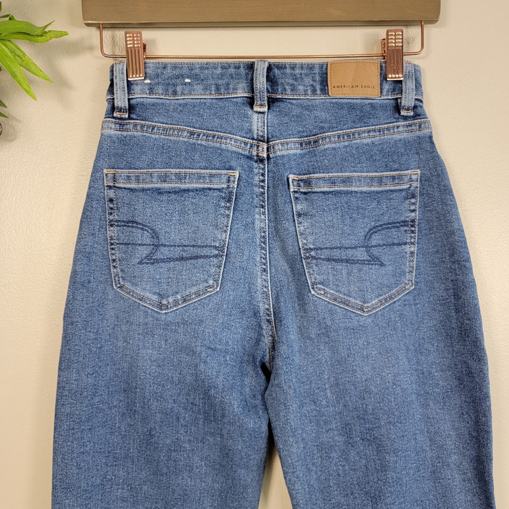 American Eagle Mom Jeans Hi Rise Medium Blue Wash Stretch Relaxed Fit Jean AE 0 - Picture 8 of 11